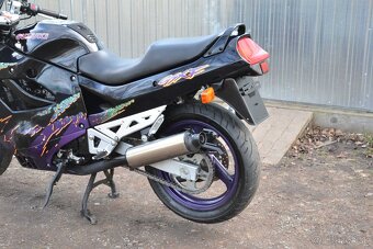 SUZUKI GSX-750F - 5