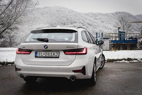 BMW 330e Touring xDrive - 5