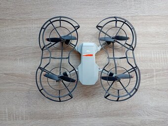 Dron DJI Mini 2 Fly More Combo - 5