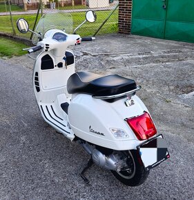 Vespa GTS Super 300 - 5