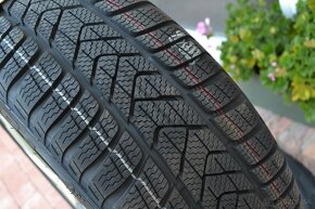 5x112 R17 Zimna sada Skoda Octavia 3 + 205/50 R17 Pirelli - 5