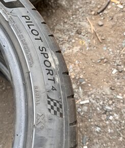 275/35 R19 Michelin Pilot Sport 4 - 5