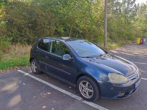 VW golf 5 1.4 benzín 55kw - 5