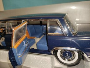 Prodám model 1:18 Mercedes Benz 600 1966 - 5