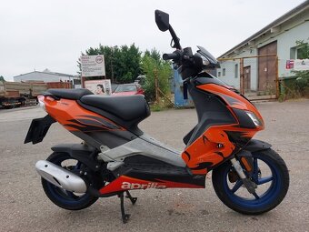 2005 APRILIA SR 50  naj.15000 KM po servisu - 5