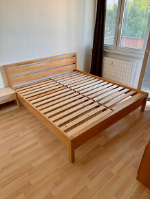 Predám drevenú posteľ Sofia z masívu + rošt + matrace - 5