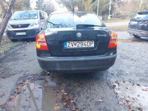 Predam skoda octavia 1.6 benzin. Sedan - 5