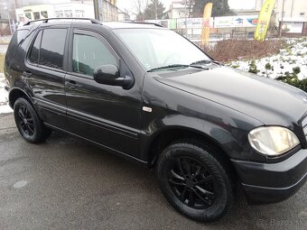 Predám Mercedes ML 270cdi ,4×4 - 5