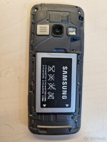 Samsung GT-S5611 - 5