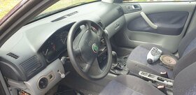 Skoda octavia 1  1.6i  100ps - 5