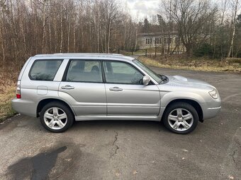 Subaru Forester 2,5 XT Manuál - 5