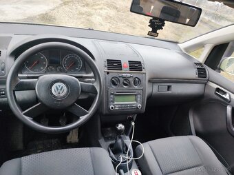 Rozpredám VW Touran 2.0TDI 103kw 6q - 5