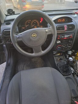 Opel corsa 1.0 - 5