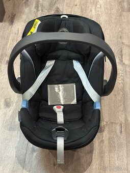 Cybex aton 5 - 5