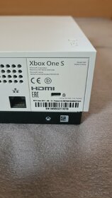 Xbox one S 500gb + 1tb hdd + 5 hier - 5