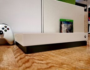 Xbox One X 1TB Robot White - 5