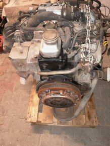 motor nissan opel 2,7td  TD27T - 5