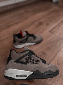 Air Jordan 4 Retro Taupe Haze - 5