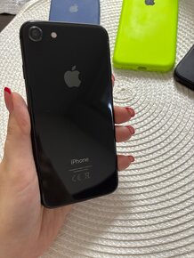 iPhone 8 - 5