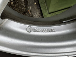 Mercedes B - zimne kolesa 205/55 R16 - 5