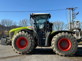 Predám Claas XERION 4000 VC - 5