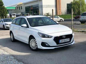 Hyundai i30 CW 1,6 CRDI 115 Classic,85kw,M6.5d..Kup.v SR. - 5