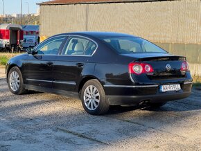 Predám VW Passat B6 2.0Tdi Highline - 5