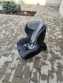 https://www.brendon.sk/britax-romer-trifix2-76-105cm-storm-g - 5