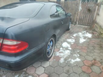 Predám Mercedes CLK w208 2,0i kompressor rok 2000 - 5