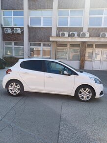 Peugeot 208 rocnik 2018 vo vysokej výbave - 5