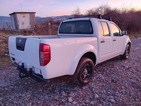 Predám Nissan Navara 4x4 2,5 dci  2012 DPH - 5