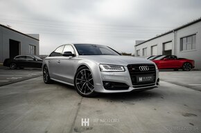 Audi S8 Plus - 5