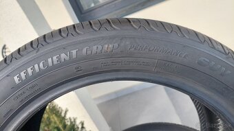 245/45 R19 Goodyear EfficientGrip Performance SUV - 5