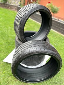 215/35 r19 Kumho - 5