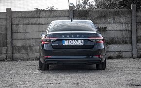 Škoda Superb 2.0 TDI SCR Ambition - 5