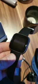 Fitbit Versa 2 - 5