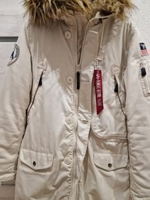 Krásny dámsky kabát Alpha industries polar - 5