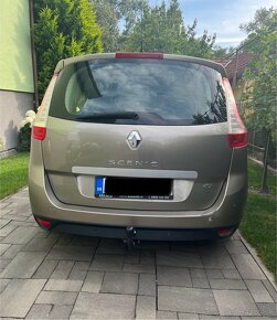 Renault Grand Scenic 2010 7miestový - 5