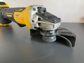 DeWALT DCG406N Aku bezuhlíková brúska XR (125mm/18V) - 5