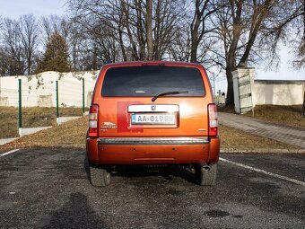 Dodge Nitro 2.8 CRD SXT A/T - 5