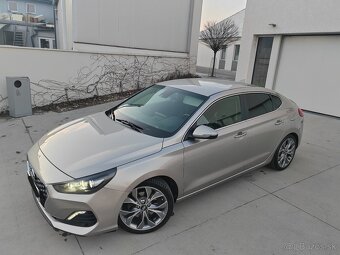 Hyundai i30 Fastback 1.6 CRDI 2019 - 5