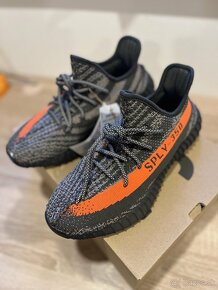 Yeezy Boost 350 V2 Carbon Beluga - 5