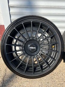 Rotiform Lasr R20 , 5x112 / 5x114.3 , 225/35 R20 - 5