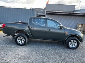 Mitsubishi L 200 L200 Double Cab 100kw MT5 - 5