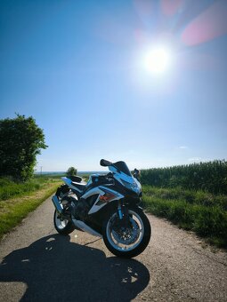 Suzuki GSXR 600 - 5