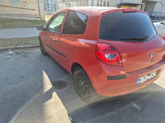 Ponúkam Renault  Clio 3   --1,5 Dci rv 2006 - 5