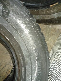 Predám gumy 245/70 r16 - 5