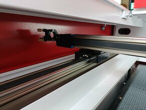 Veľký a silný 130W Co2 laser 1400x900mm, gravírka - 5