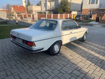 Mercedes w123 coupe - 5