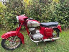 Jawa 250 - 5